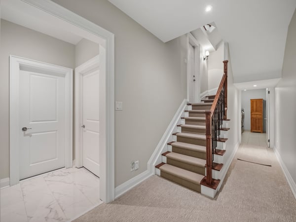 487 Spadina Rd., Toronto, ON