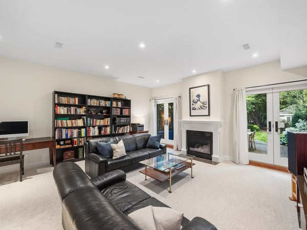 487 Spadina Rd., Toronto, ON