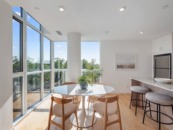 414-2055 Danforth Ave., Toronto, ON