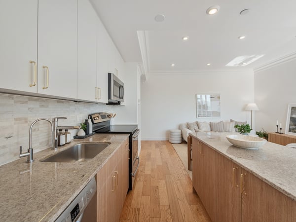 414-2055 Danforth Ave., Toronto, ON