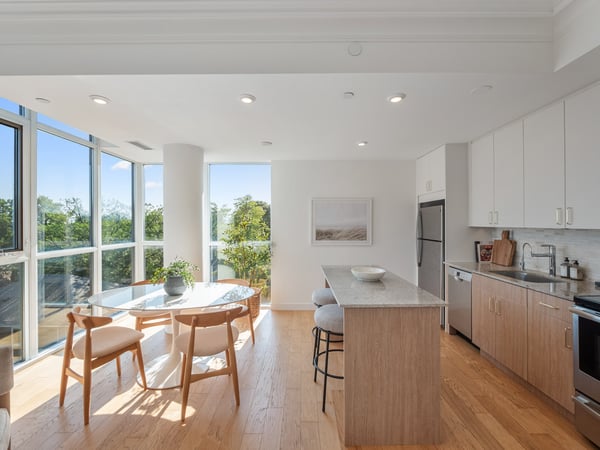 414-2055 Danforth Ave., Toronto, ON