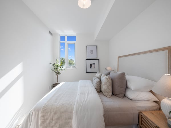 414-2055 Danforth Ave., Toronto, ON