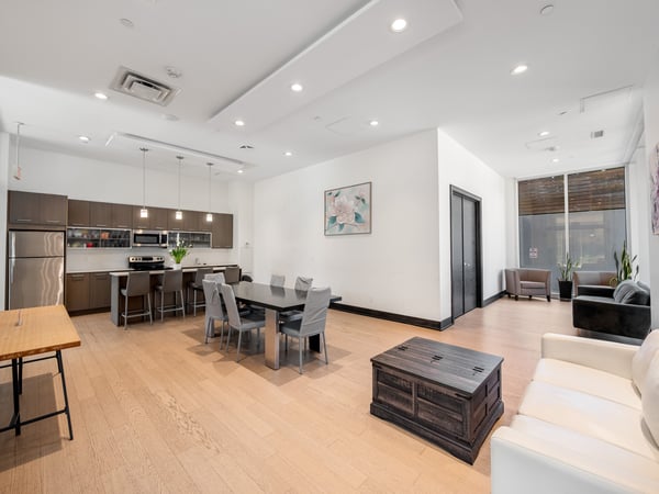 414-2055 Danforth Ave., Toronto, ON