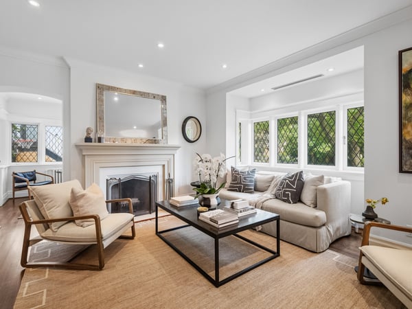 14 Pine Cres., Toronto, ON