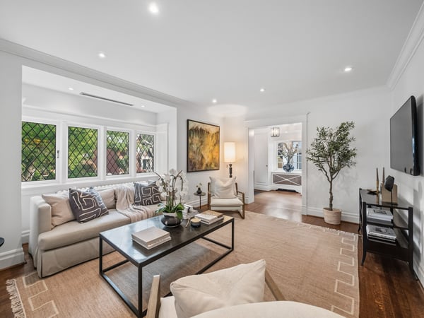 14 Pine Cres., Toronto, ON