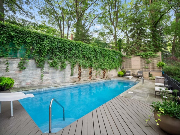 14 Pine Cres., Toronto, ON