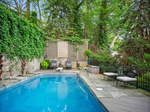 14 Pine Cres., Toronto, ON
