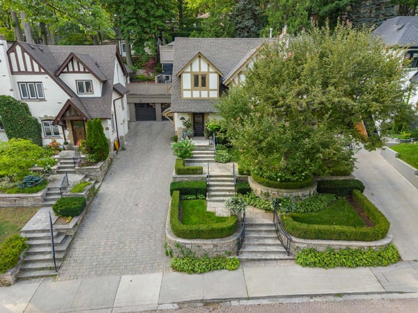 14 Pine Cres., Toronto, ON