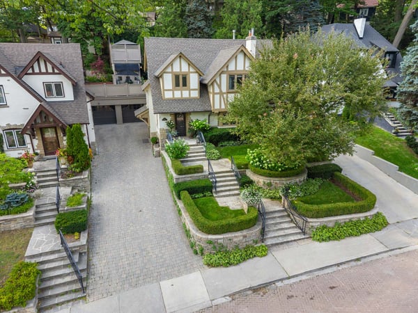 14 Pine Cres., Toronto, ON