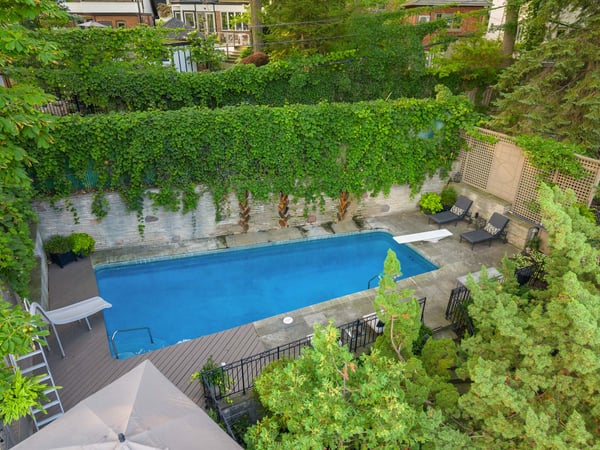 14 Pine Cres., Toronto, ON