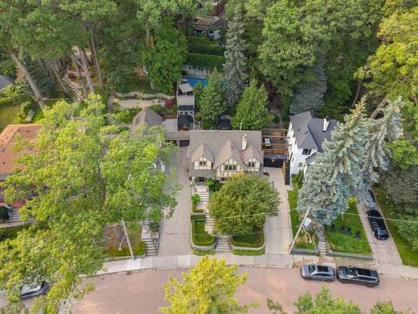 14 Pine Cres., Toronto, ON