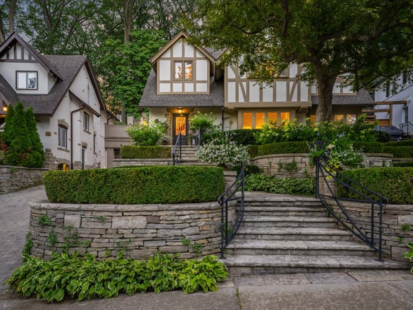 14 Pine Cres., Toronto, ON