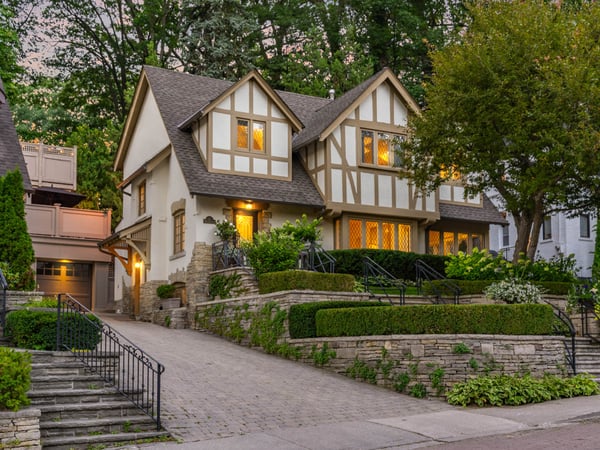14 Pine Cres., Toronto, ON