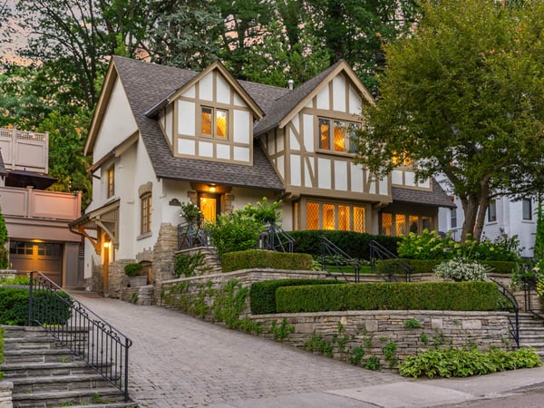 14 Pine Cres., Toronto, ON