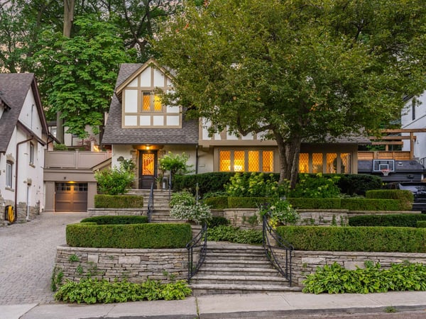 14 Pine Cres., Toronto, ON