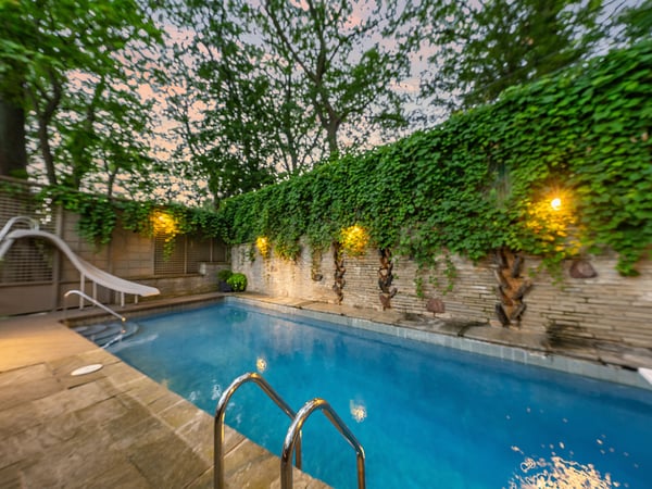 14 Pine Cres., Toronto, ON