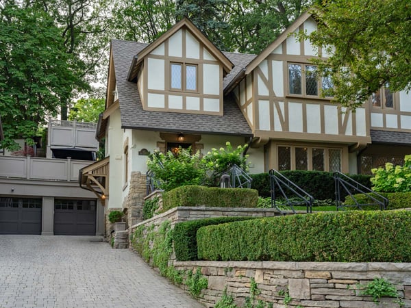 14 Pine Cres., Toronto, ON