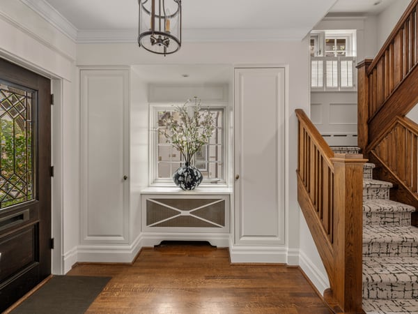 14 Pine Cres., Toronto, ON
