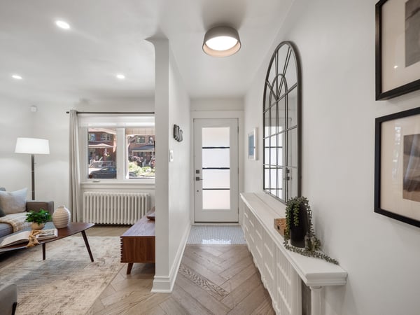 16 Hector Ave., Toronto, ON