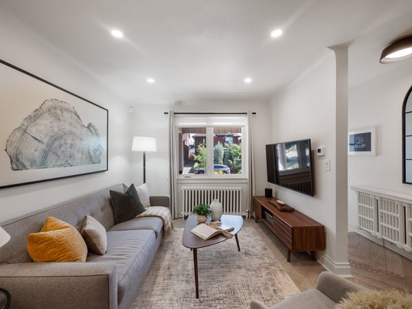 16 Hector Ave., Toronto, ON
