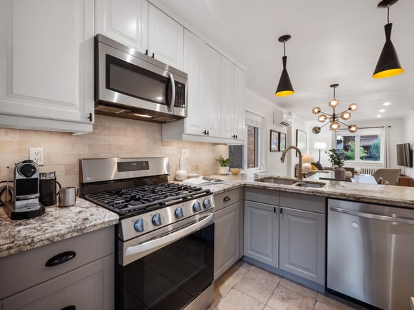 16 Hector Ave., Toronto, ON