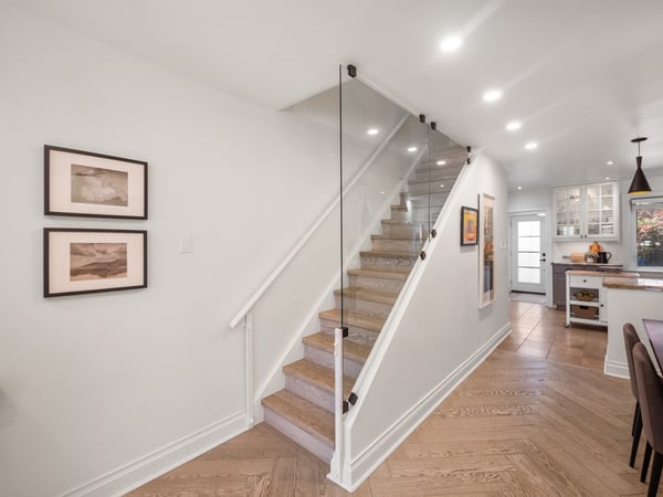 16 Hector Ave., Toronto, ON