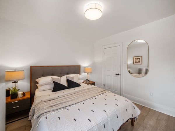 16 Hector Ave., Toronto, ON