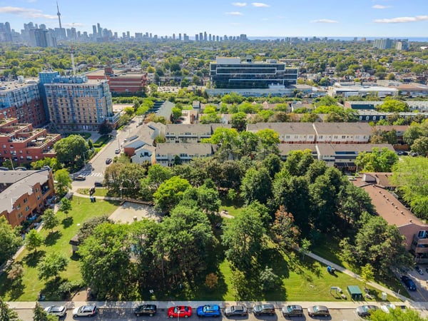 16 Hector Ave., Toronto, ON