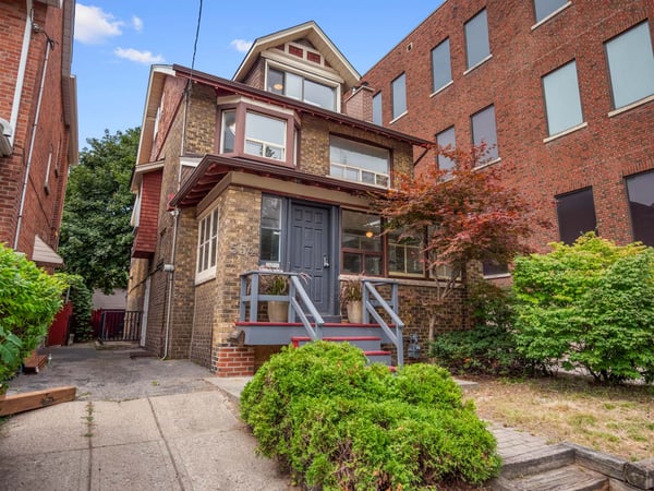 554 Runnymede Rd., Toronto, ON