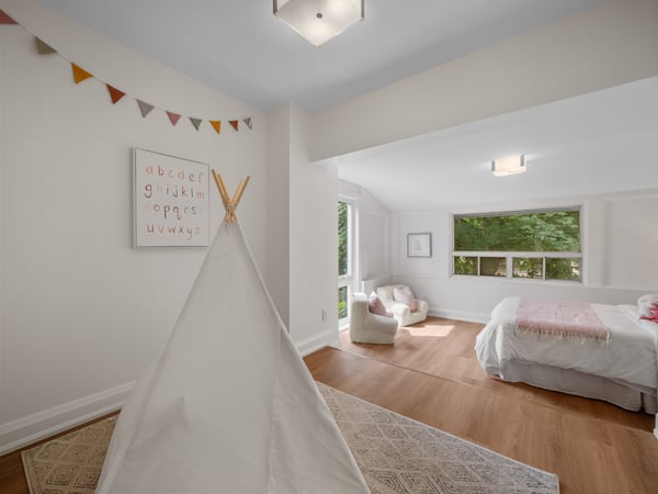 554 Runnymede Rd., Toronto, ON