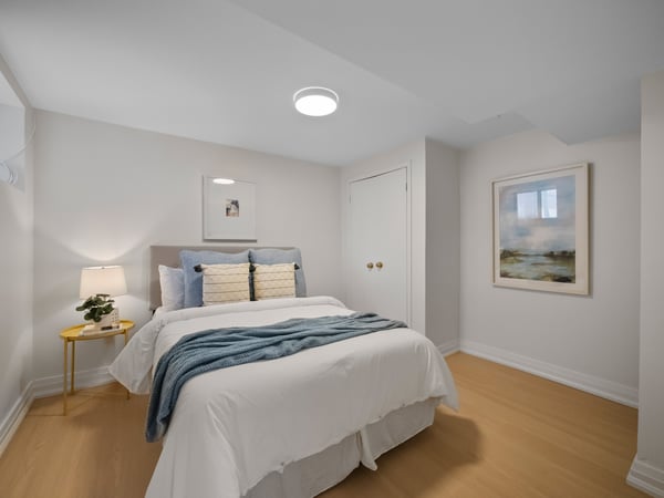 554 Runnymede Rd., Toronto, ON