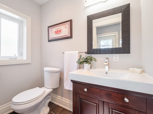 10 Elora Rd., Toronto, ON