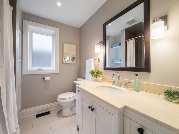 10 Elora Rd., Toronto, ON