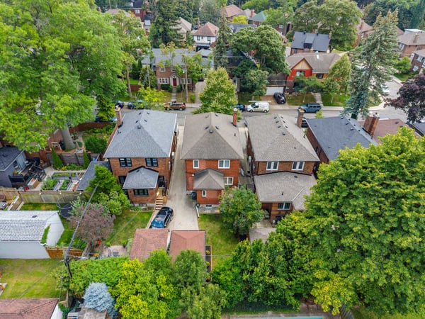 10 Elora Rd., Toronto, ON