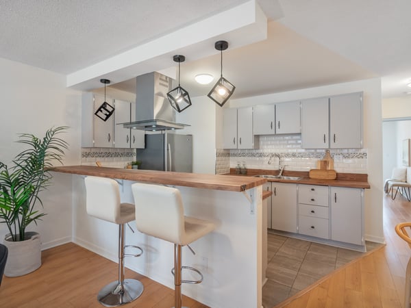 346 Indian Roadd Crescent, Toronto, ON