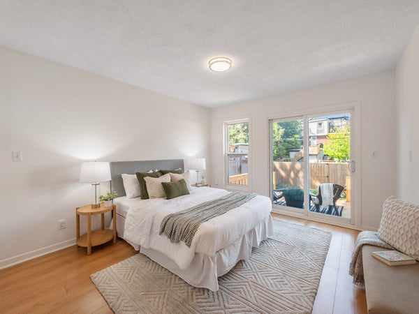 346 Indian Roadd Crescent, Toronto, ON