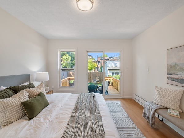 346 Indian Roadd Crescent, Toronto, ON