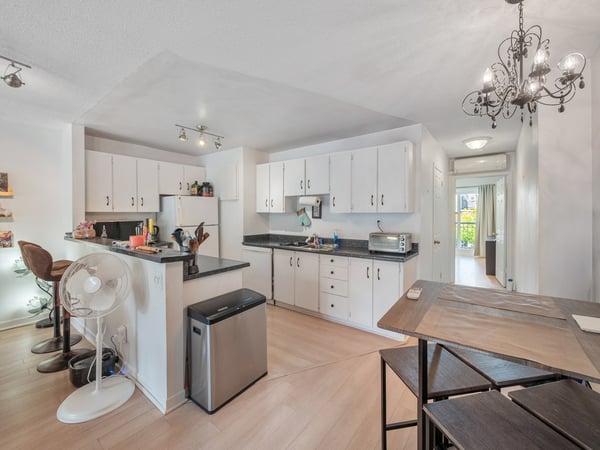 346 Indian Roadd Crescent, Toronto, ON