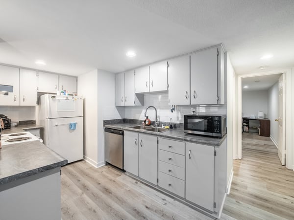 346 Indian Roadd Crescent, Toronto, ON