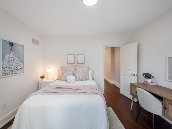 330 Willard Ave., Toronto, ON