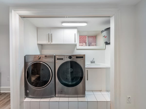 330 Willard Ave., Toronto, ON