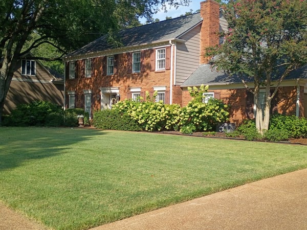 2760 Holly Spring Dr, Germantown, TN