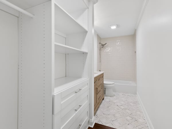 1296 Hilton Dr, Marietta, GA
