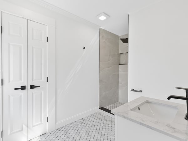 1296 Hilton Dr, Marietta, GA