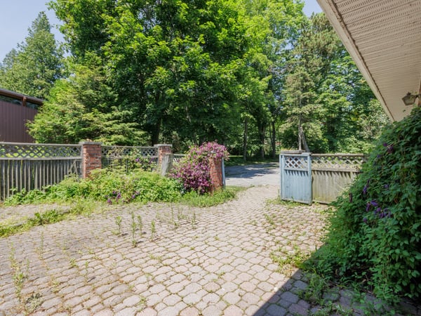 19 Lakeland Point Drive, Kingston, ON