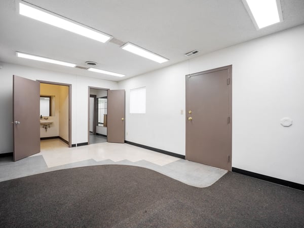 1130 Valley St, Colorado Springs, CO