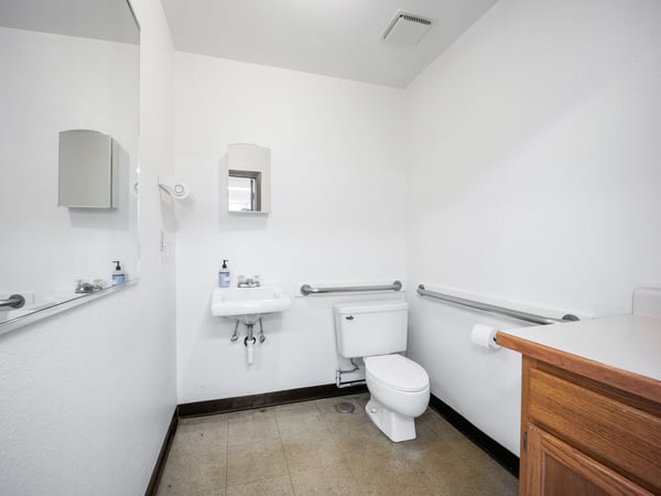 1130 Valley St, Colorado Springs, CO