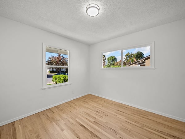 20776 Skouras Dr., Winnetka, CA