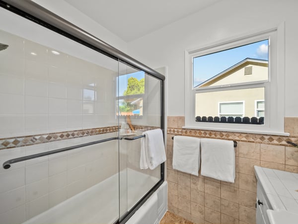 20776 Skouras Dr., Winnetka, CA