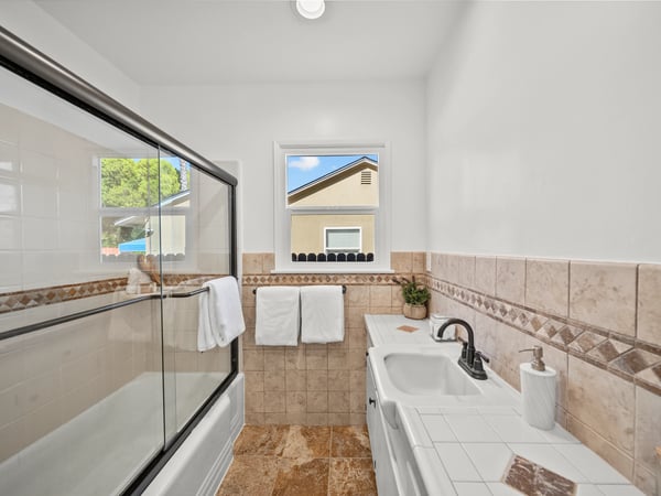 20776 Skouras Dr., Winnetka, CA